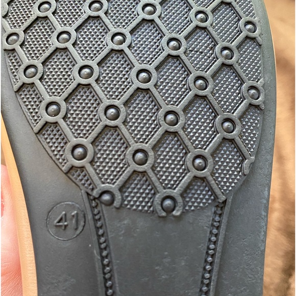 New Tan Flats - Picture 5 of 7